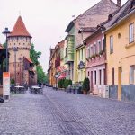 Un oras din Romania,  in top 20 cele mai sigure destinatii turistice in timp de COVID-19